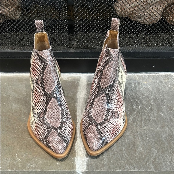 Dolce Vita Shoes - Dolce Vita Snakeskin Pattern Ankle Booties - Man Made 7M